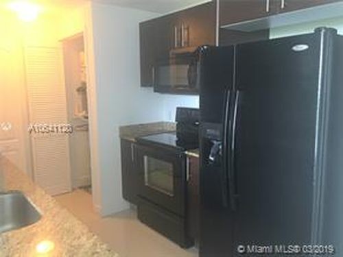 Foto del edificio - 2701 SW 3rd Ave