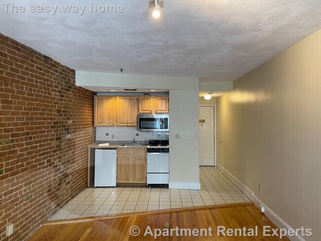 Building Photo - 12 Mt Auburn St