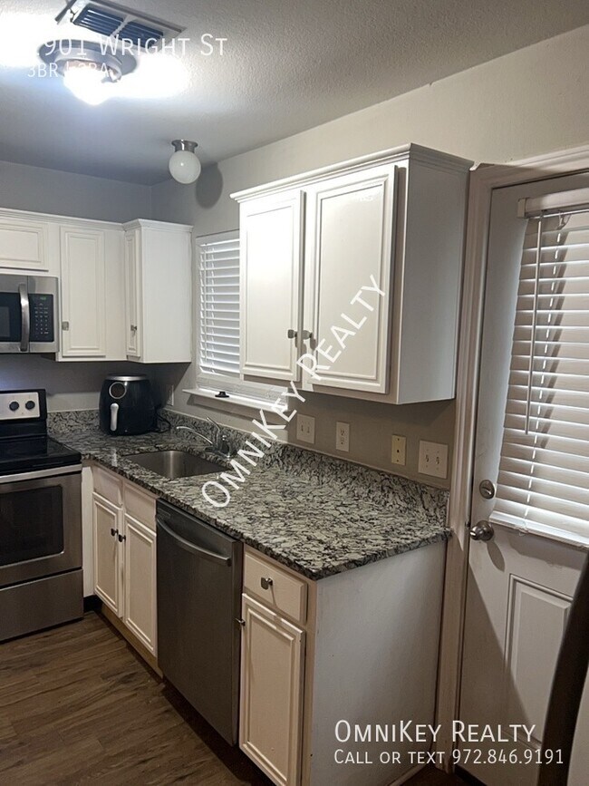 Foto del edificio - 1901 Wright St