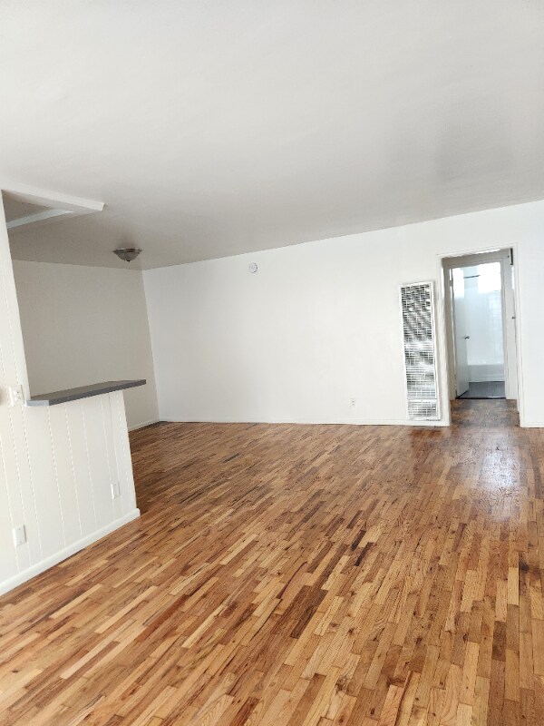 Foto del edificio - 1231 N Formosa Ave