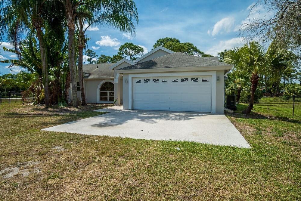 Primary Photo - 8231 Coconut Blvd