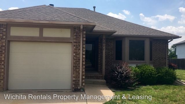Primary Photo - 3011 N Longfellow Ct