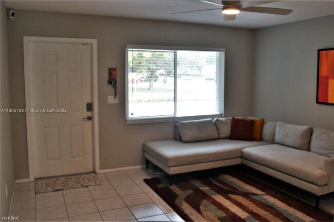 Building Photo - 3 br, 2 bath House - 3297 NW 120th Ave # 1-2