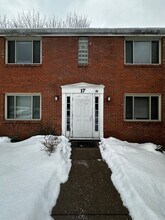 Building Photo - 298 Lumar Dr