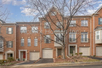 Building Photo - 433 Stanton Pl