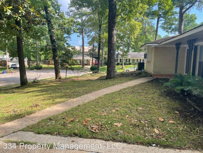 Building Photo - 4 br, 2 bath House - 1362 Pine Ridge Road