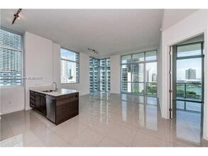 Building Photo - 500 Brickell Ave