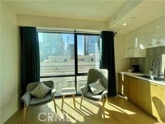 Foto del edificio - 400 S Broadway