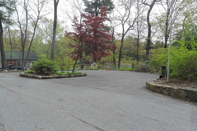 Building Photo - 295 Winter St