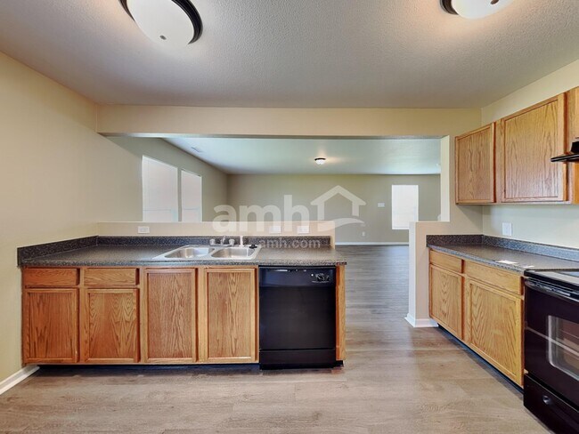 Foto del edificio - 3287 Underwood Dr