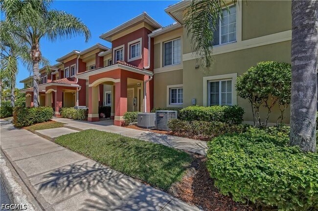 Foto del edificio - 9445 Ivy Brook Run