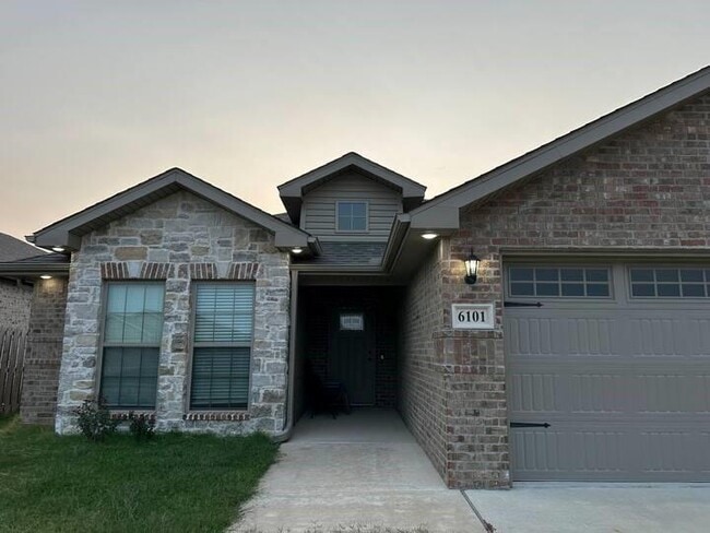 Foto del edificio - 6101 NW Silas St