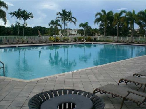 Foto principal - 13105 SW 42nd St