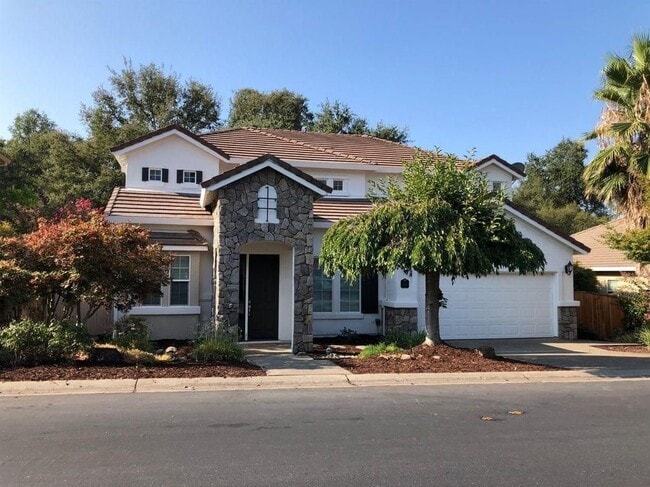 Building Photo - 6121 Lockridge Dr