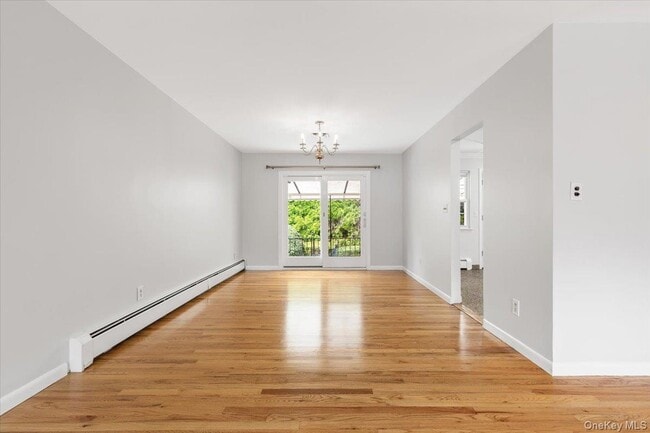 Building Photo - 649 White Plains Rd