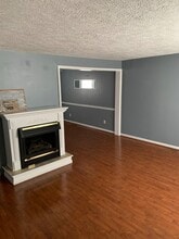 Building Photo - 554 Westminister Ln