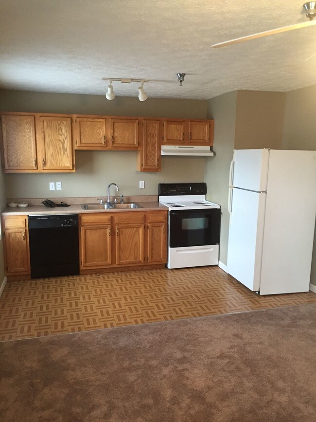 Building Photo - 198 Wilkinson St