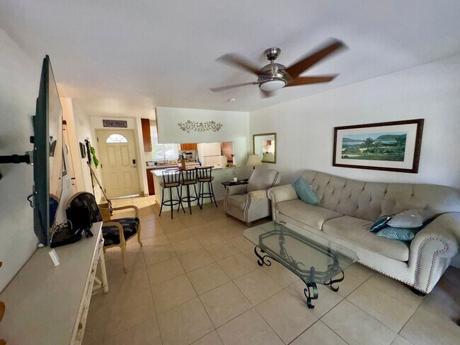 Building Photo - Furnished 2 bed, 2 bath in Alii Lani