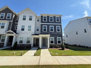 Building Photo - 329 Deercroft Dr