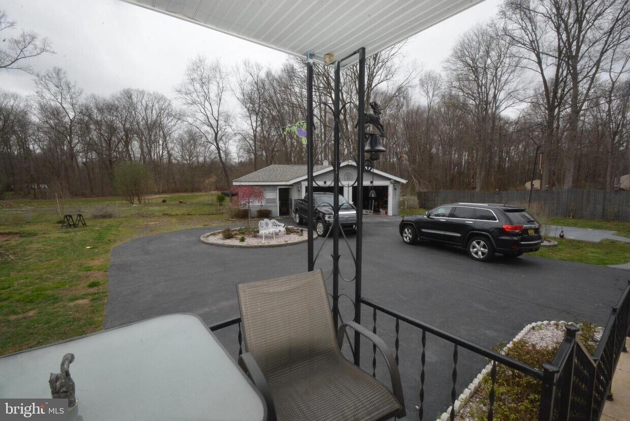 Primary Photo - 2940 Frazer Rd