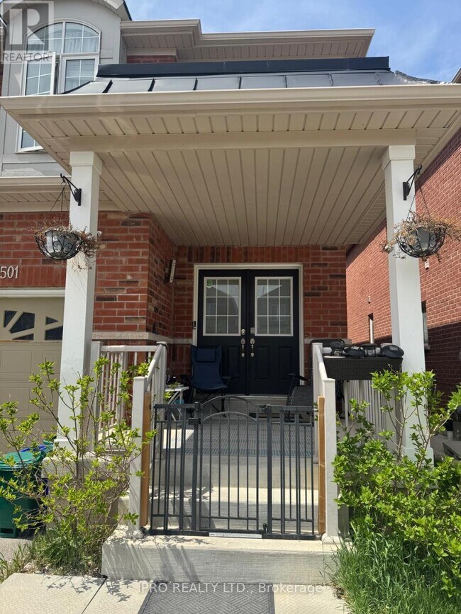 Building Photo - 501 Downes Jackson Heights