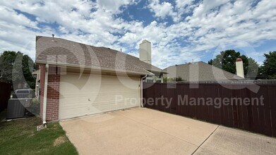 Building Photo - 11317 Oxford Pl