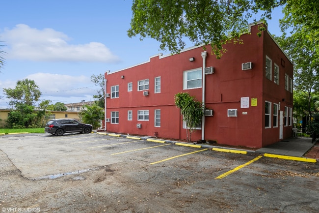 Photo - 921 N 19th Ave Apartment