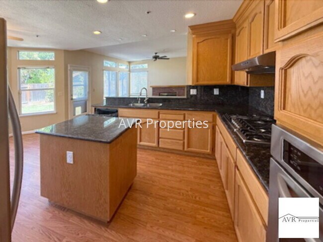 Foto del edificio - Beautiful Livermore home with plenty of space