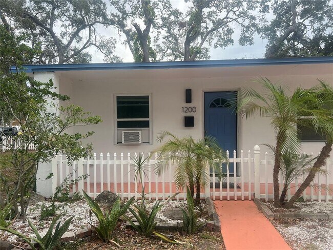 Foto del edificio - 1200 6th St S