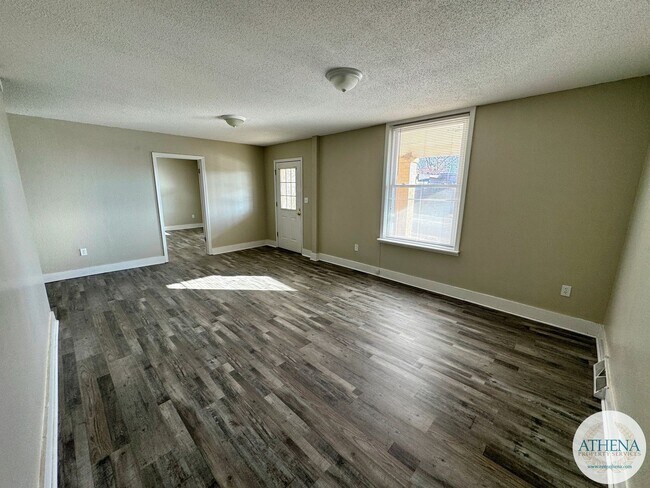 Foto del edificio - 225 N Sprigg St