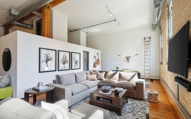 Foto del edificio - 801 N Washington Ave