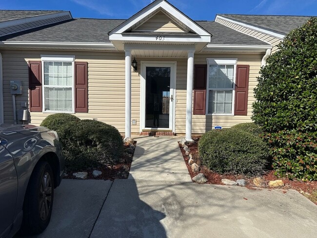 Building Photo - 403 Regency Park Drive