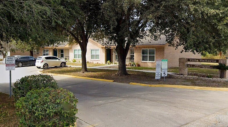 Foto del edificio - 600 N Fairgrounds Rd