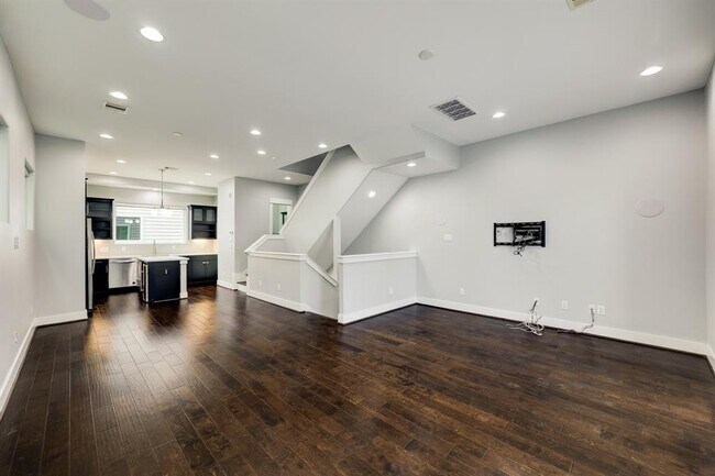 Foto del edificio - 3116 Baer St
