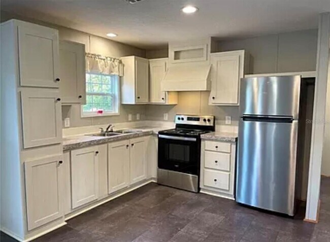 Building Photo - 12265 Kent Grove Dr