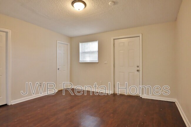 Building Photo - 2529 March Hare Ln