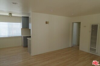 Building Photo - 5960 Benner St
