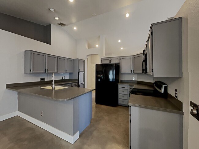 Foto del edificio - 4825 W Bluebell Way