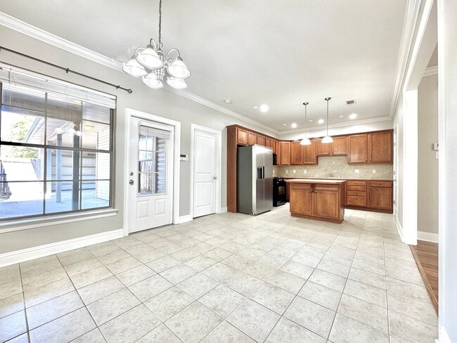 Spacious 2-Bed, 2-Bath Condo in Jackson Sq... - Spacious 2-Bed, 2-Bath Condo in Jackson Sq...