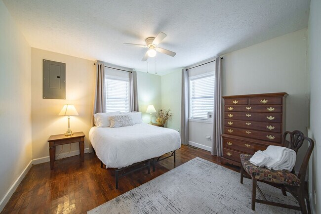 Foto del edificio - 161 Calhoun Rd