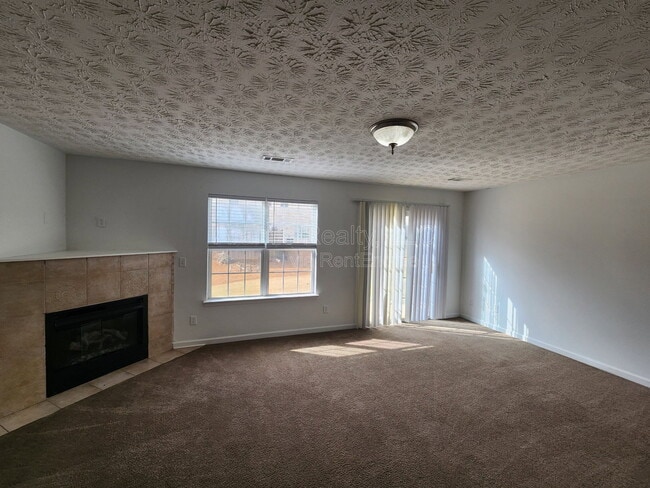 Building Photo - 687 Georgetown Ct