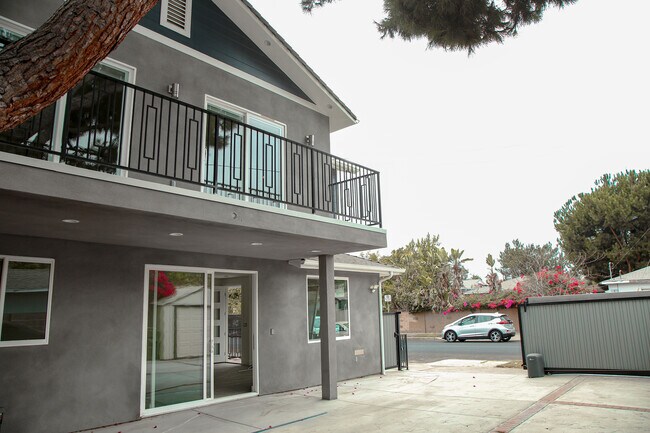 Foto del edificio - 11075 Emelita St