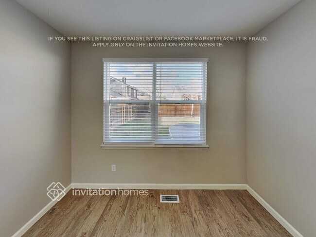 Foto del edificio - 3823 Dyanna Dr