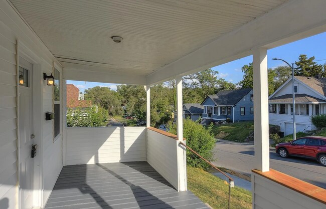 Foto del edificio - Fully Remodeled 4 Bedroom Benson Home!!