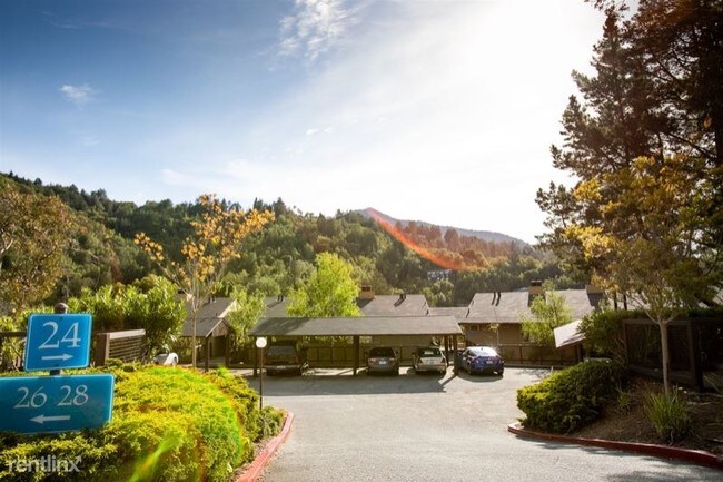 Foto del edificio - 2 br, 2 bath Apartment - 12 Skylark Dr