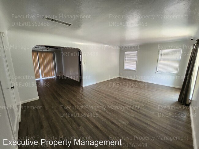 Building Photo - 2 br, 1 bath House - 1116 Doyle St