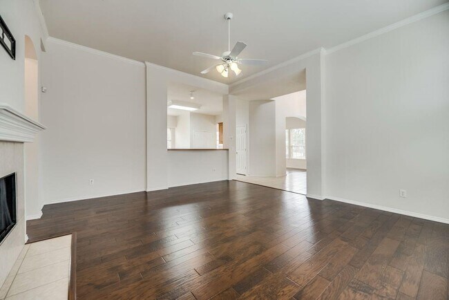 Building Photo - 7900 Arbor Glen Trail