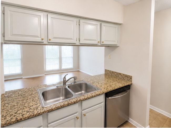 Building Photo - 119 Chamale Cv W