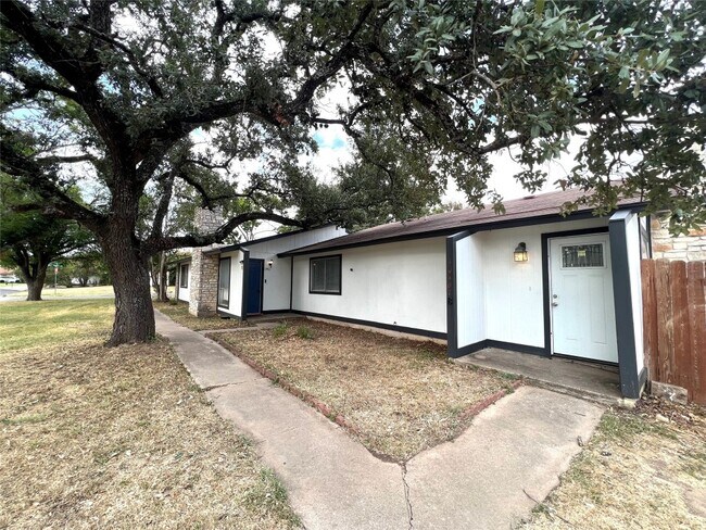 Foto del edificio - 10407 Burmaster Ln