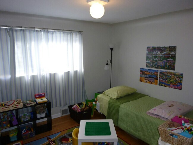 Foto del edificio - 2951 Newton St